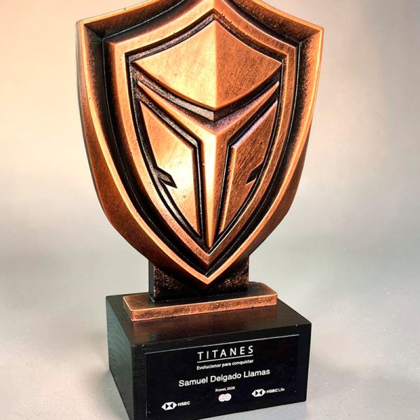 TITANES TITANES